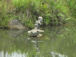Escultura no lago